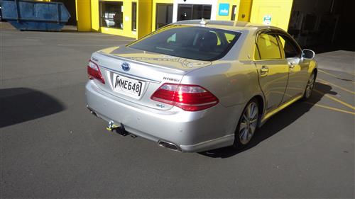 TOYOTA CROWN SALOON 2008-2012